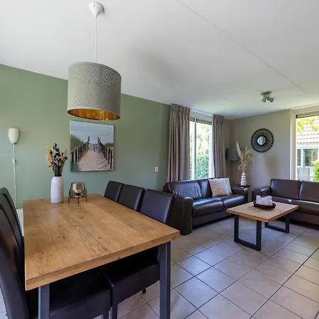 With Garden, 19 Km From Hoorn Andijk