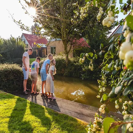 In Netherlands With Spacious Garden *