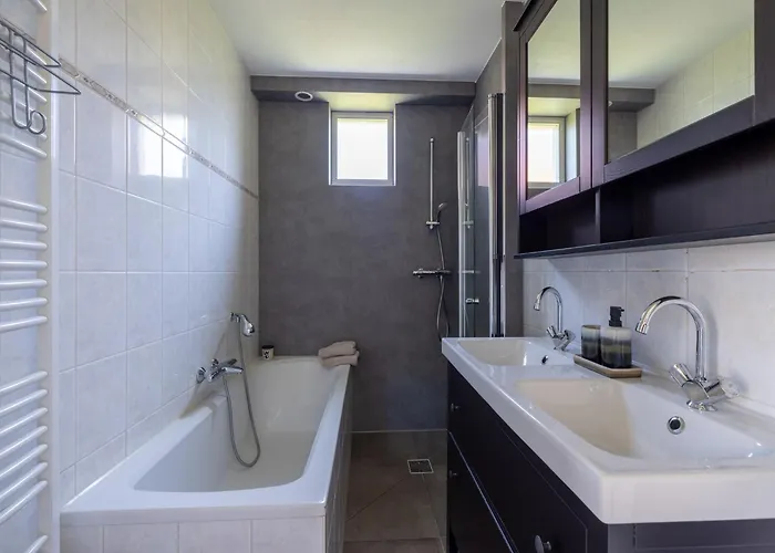 In Netherlands With Spacious Garden Andijk